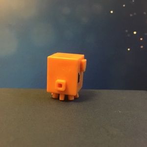 Minecraft mini figure